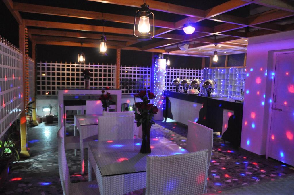 Omega Residency Nova Deli Exterior foto