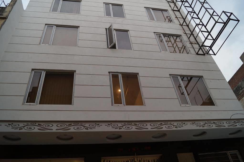 Omega Residency Nova Deli Exterior foto